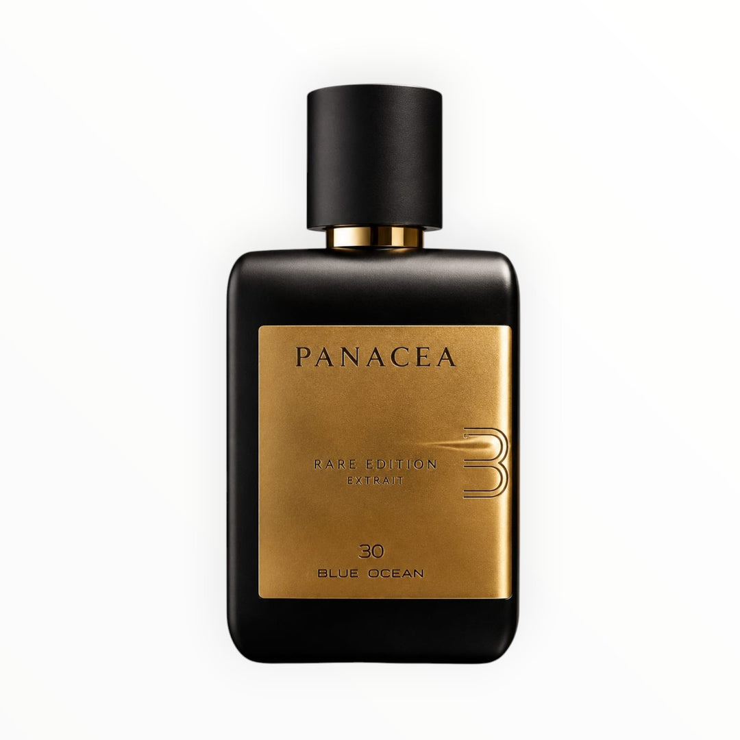 Rimaal Blue Ocean Panacea Extrait Parfum in einem eleganten schwarzen Flakon mit goldener Plakette.