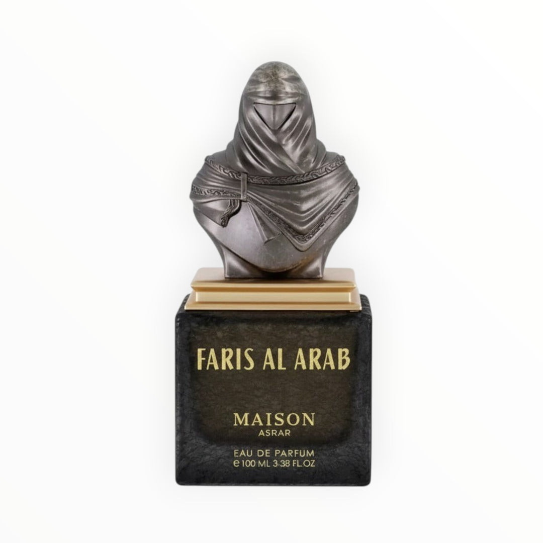 Rimaal Maison Asrar Faris Al Arab Eau de Parfum in einem luxuriösen Flakon mit bronzefarbener Kriegerbüste.