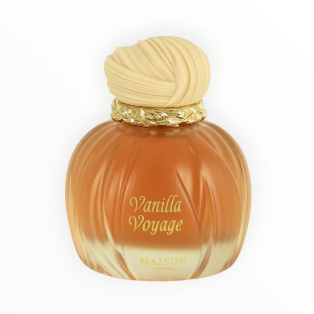 Rimaal Maison Asrar Vanilla Voyage Unisex-Parfüm in einem eleganten, gerippten Glasflakon mit cremefarbenem Verschluss.