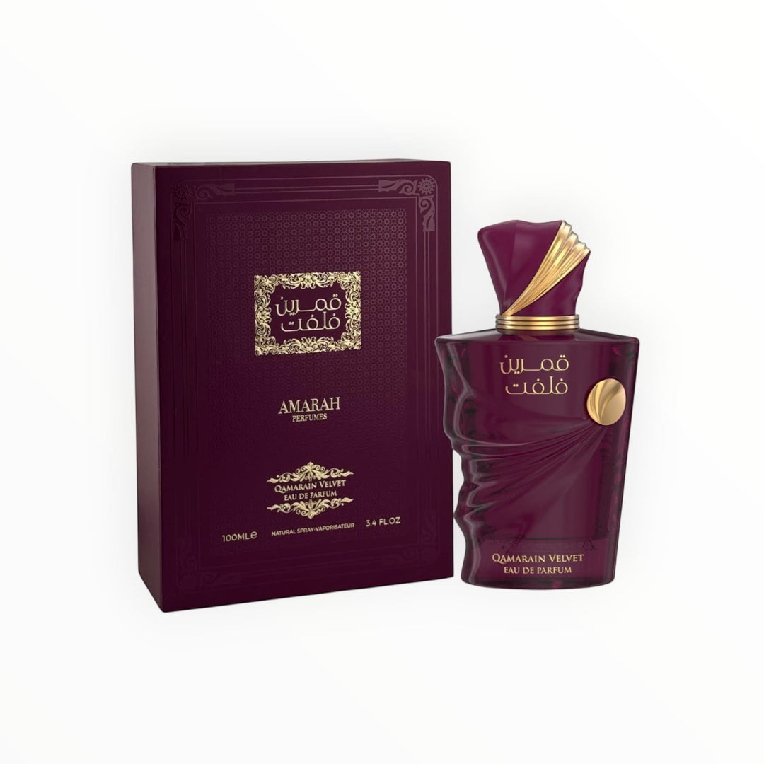 Rimaal AMARAH PERFUMES Qamarain Velvet Eau de Parfum in einer tiefvioletten Flasche mit goldener Verzierung und Box.